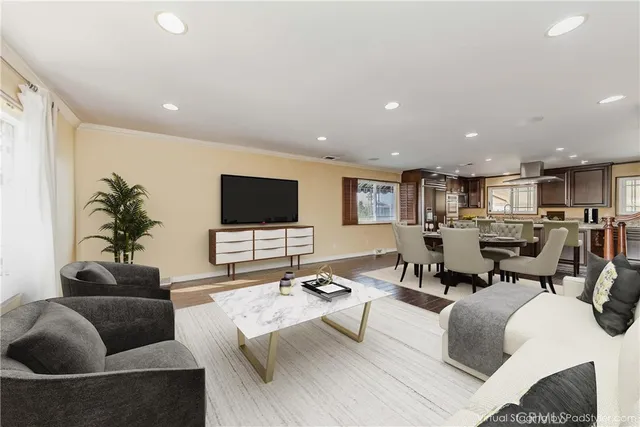 $1,560,000 | 5901 East Firenze Crescent, Anaheim Hills, CA 92807