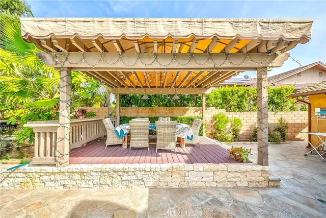 $1,560,000 | 5901 East Firenze Crescent, Anaheim Hills, CA 92807