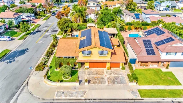 $1,560,000 | 5901 East Firenze Crescent, Anaheim Hills, CA 92807