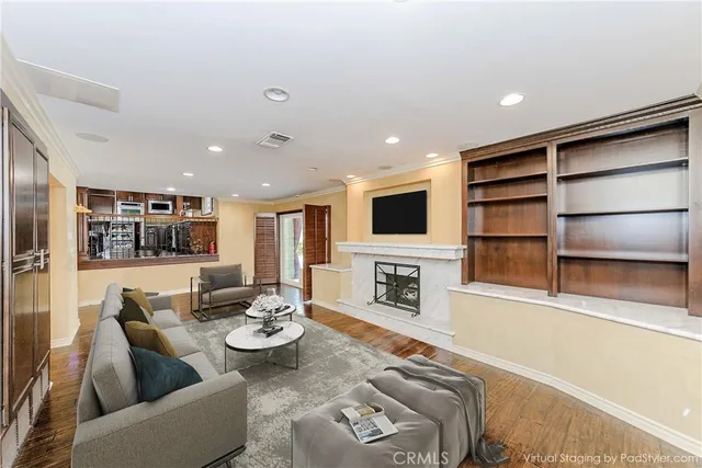 $1,560,000 | 5901 East Firenze Crescent, Anaheim Hills, CA 92807