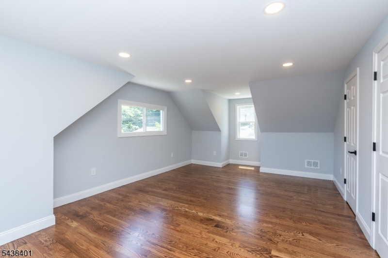 14 Hemlock Road Rockaway, NJ 07866 - Photo 12 of 34
