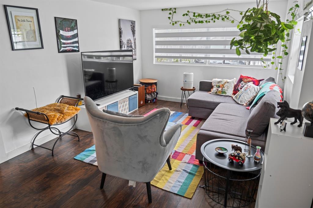 5829 Hayes Street Hollywood, FL 33021 - Photo 23 of 35