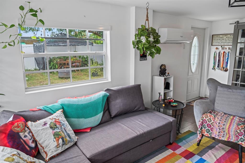 5829 Hayes Street Hollywood, FL 33021 - Photo 24 of 35