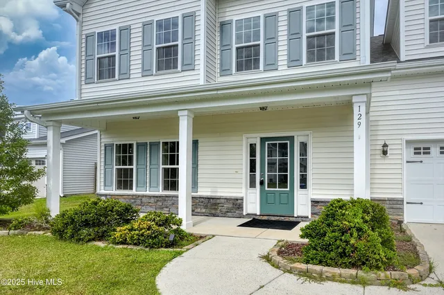$435,000 | 129 Poplar Branch Way, Hampstead, NC 28443