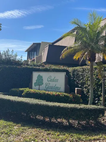 $2,500 | 3502 Gardens E Drive, Unit B, Palm Beach Gardens, FL 33410