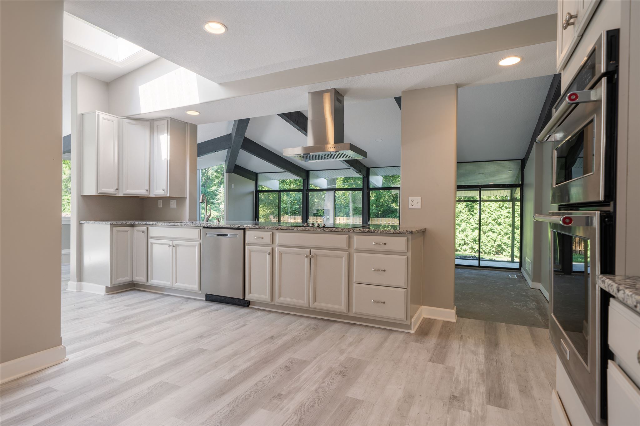 4301 Taylor Road Fort Wayne, IN 46804 - Photo 8 of 36