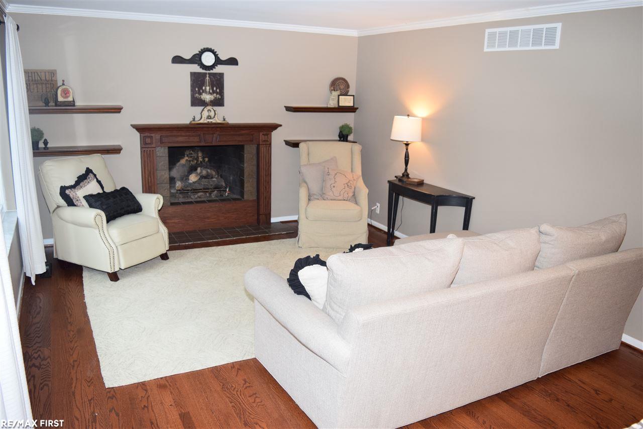 422 Barclay Road Grosse Pointe Farms, MI 48236 - Photo 10 of 41