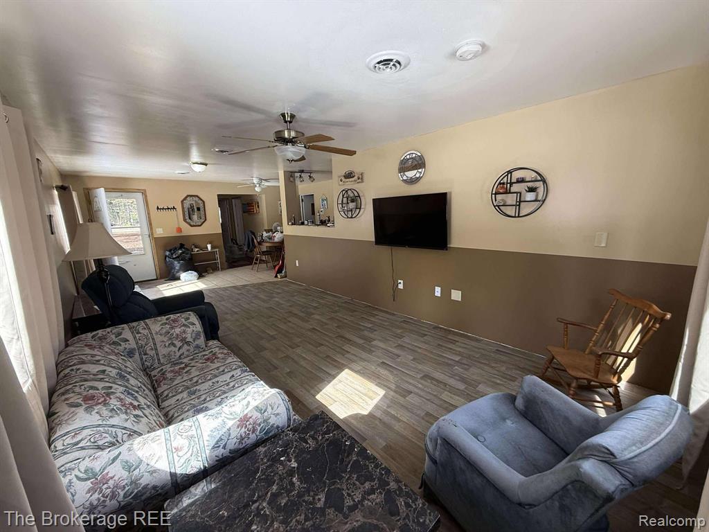 5958 Hy Road Hale, MI 48739 - Photo 9 of 37