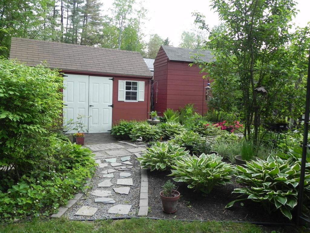 3 Burlington Road Nashua, NH 03062 - Photo 11 of 19