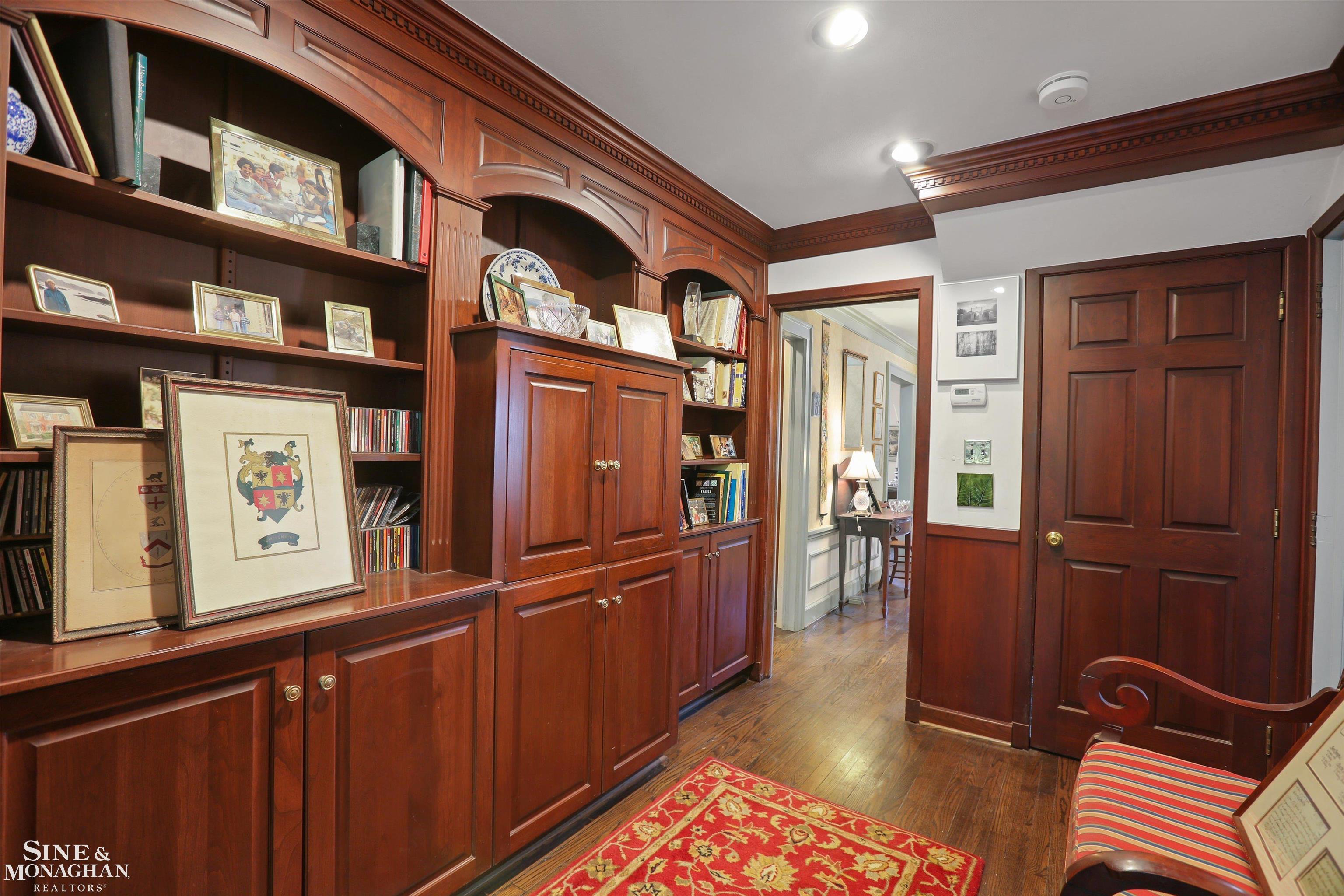 274 Lewiston Road Grosse Pointe Farms, MI 48236 - Photo 13 of 55
