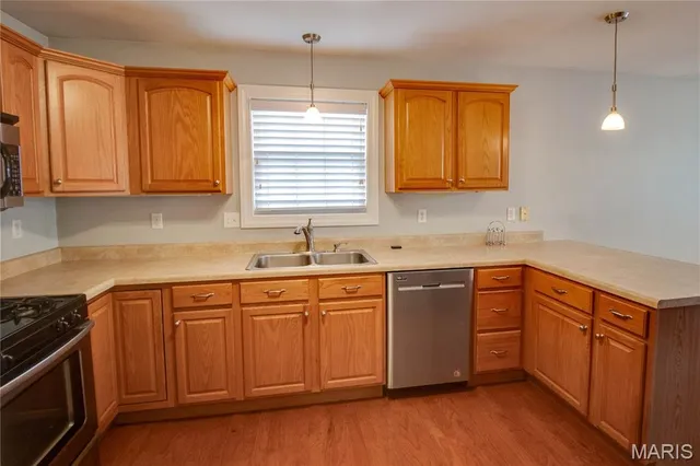 $304,760 | 4627 Wisteria Drive, Alton, IL 62002