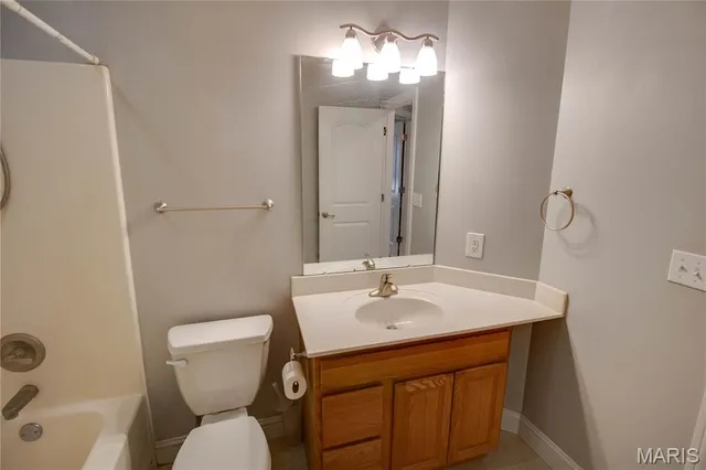 $304,760 | 4627 Wisteria Drive, Alton, IL 62002