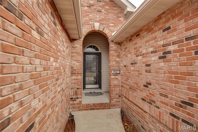 $304,760 | 4627 Wisteria Drive, Alton, IL 62002