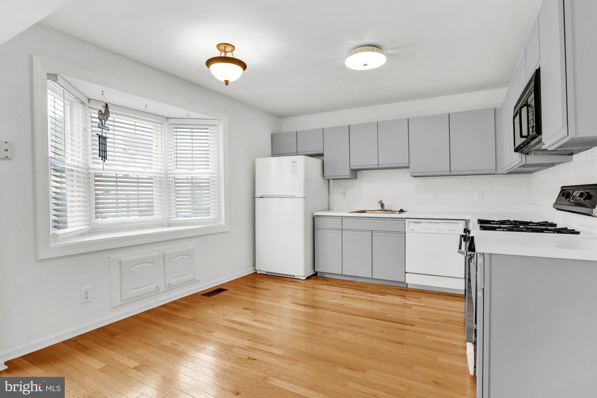 1625 Covington Road Yardley, PA 19067 - Photo 12 of 36 Kitchen