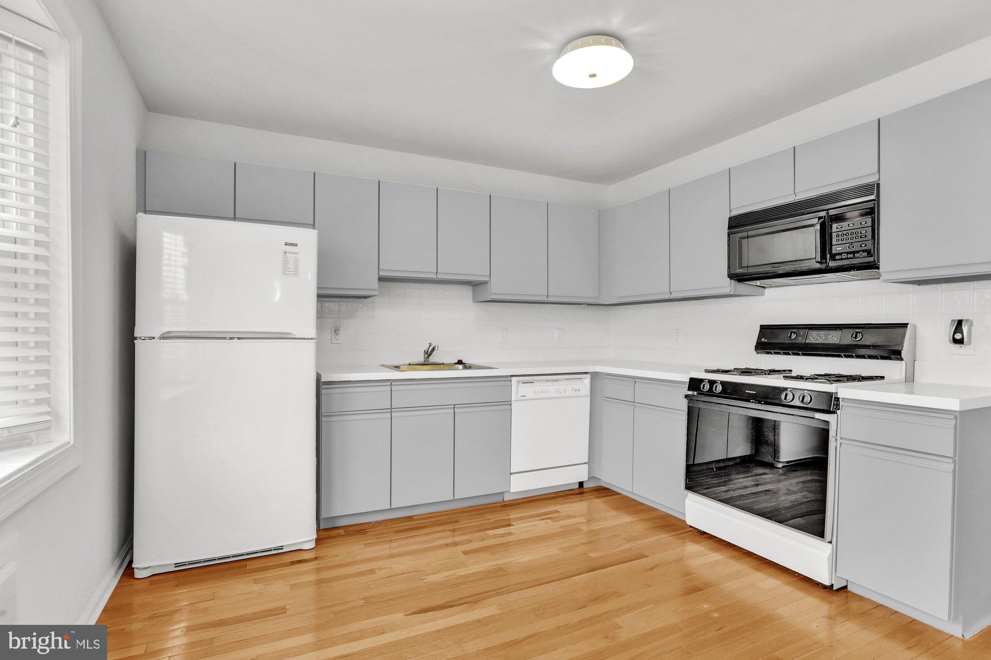 1625 Covington Road Yardley, PA 19067 - Photo 13 of 36