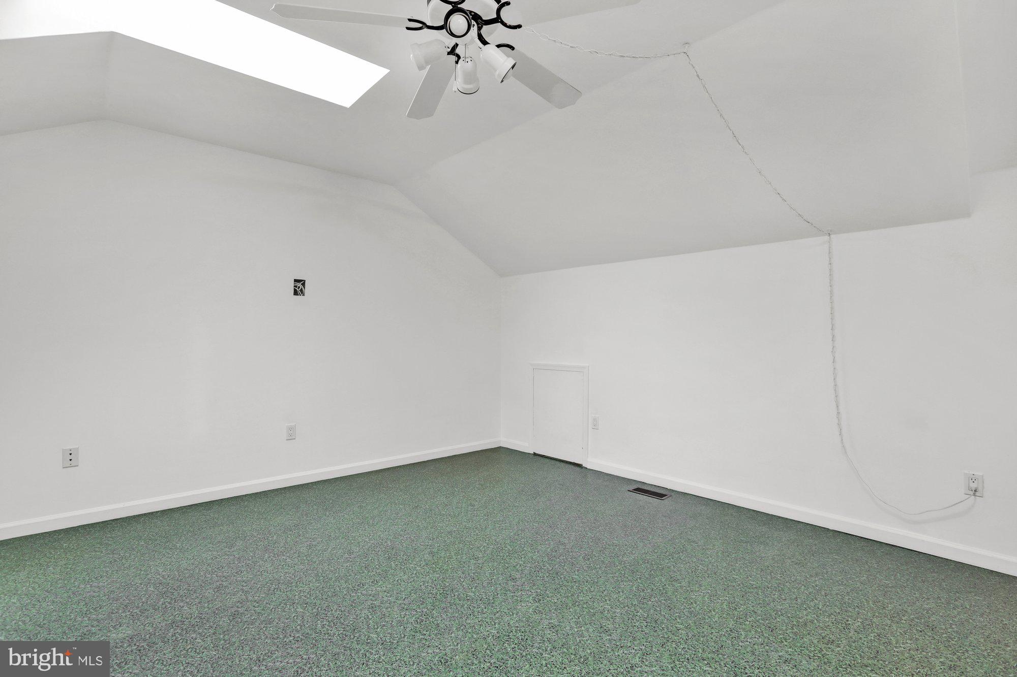 1625 Covington Road Yardley, PA 19067 - Photo 30 of 36 Loft
