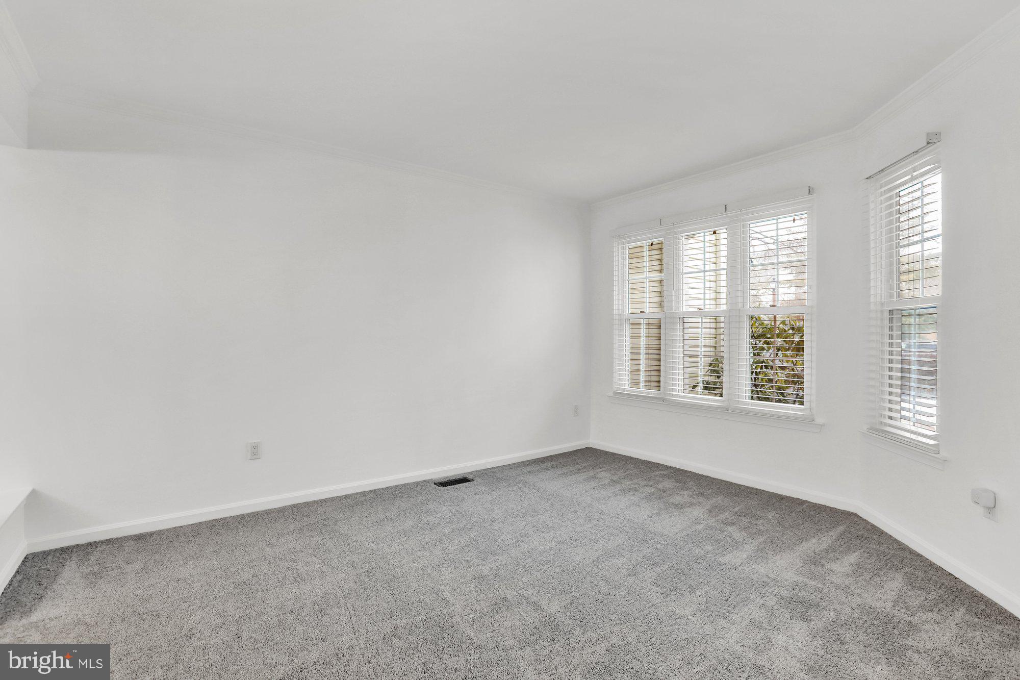 1625 Covington Road Yardley, PA 19067 - Photo 5 of 36 Living Room