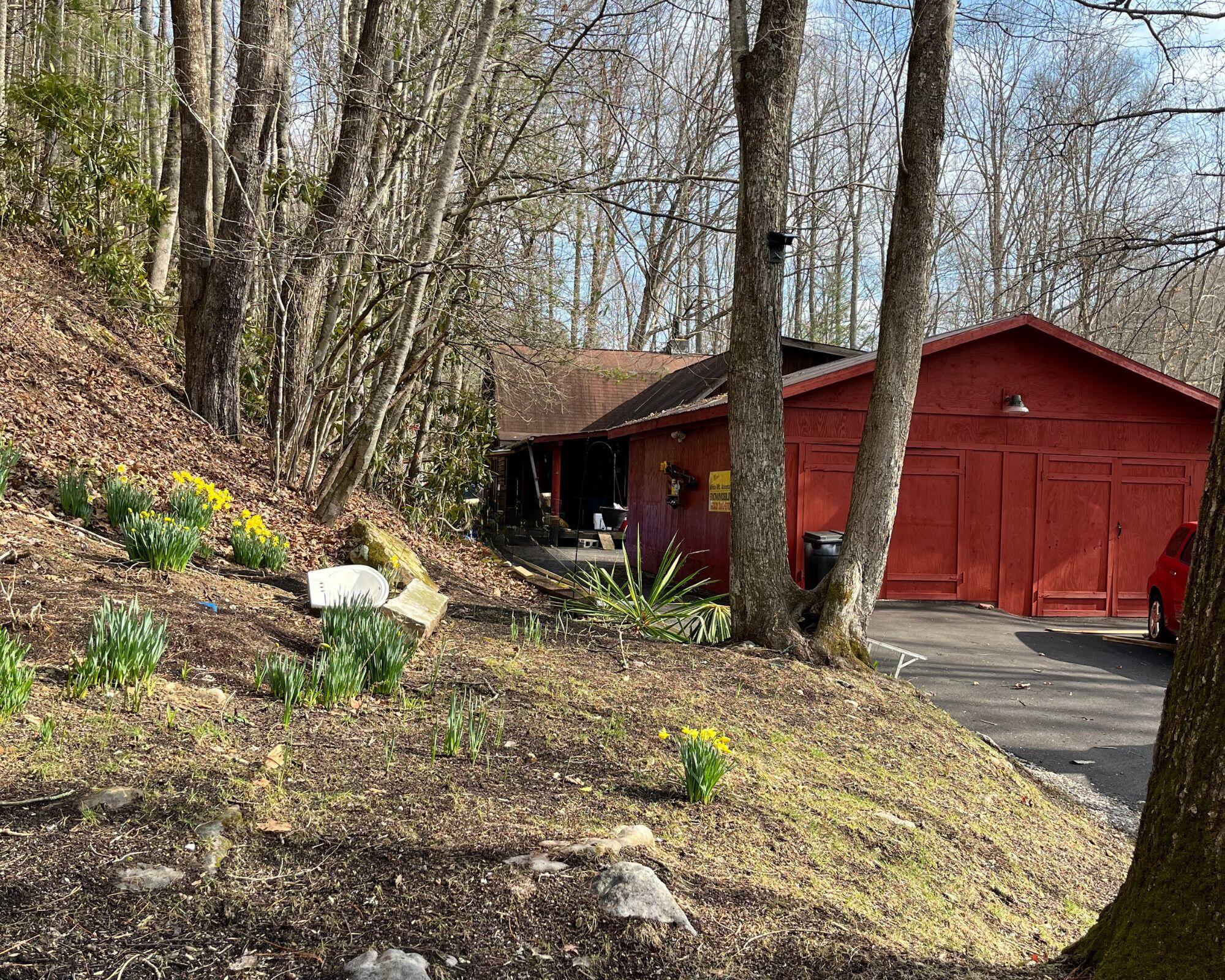 7306 Chicksaw Road Wise, VA 24293 - Photo 28 of 33 DETACHED GARAGE