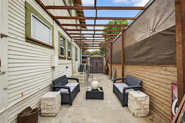 $1,099,000 | 1524 East Hellman Street, Long Beach, CA 90813