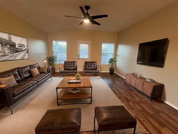 $2,000 | 137 Salado Drive, Kyle, TX 78640