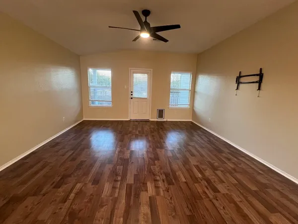 $2,000 | 137 Salado Drive, Kyle, TX 78640