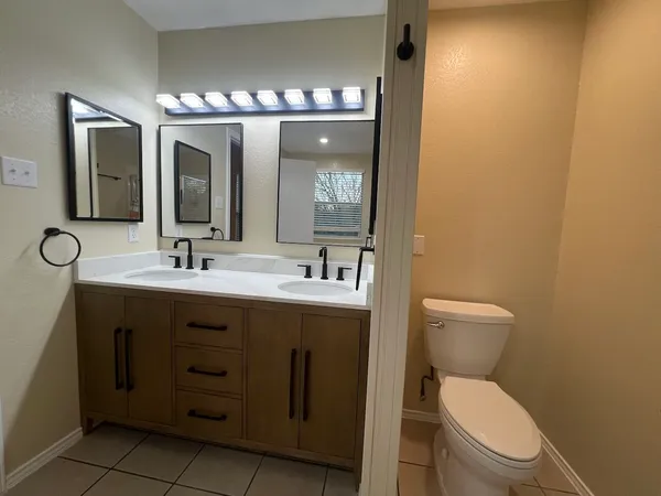 $2,000 | 137 Salado Drive, Kyle, TX 78640