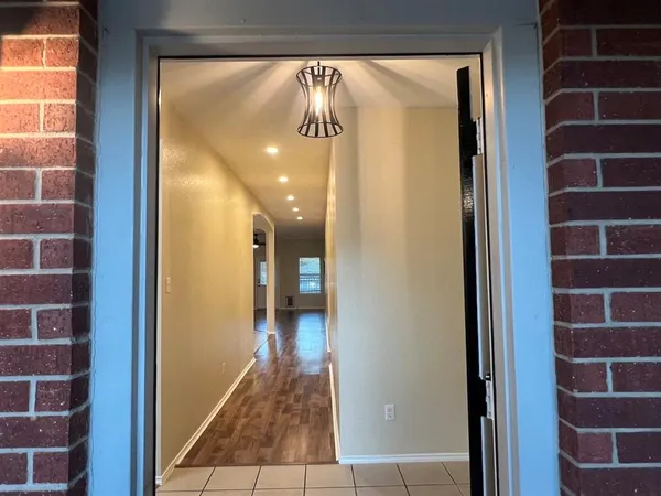 $2,000 | 137 Salado Drive, Kyle, TX 78640