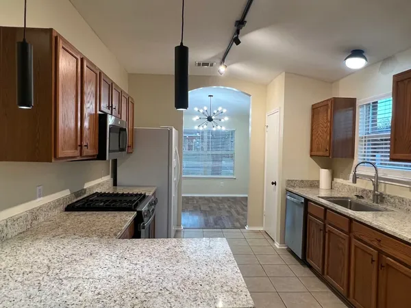 $2,000 | 137 Salado Drive, Kyle, TX 78640