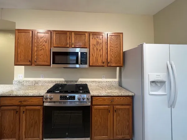 $2,000 | 137 Salado Drive, Kyle, TX 78640