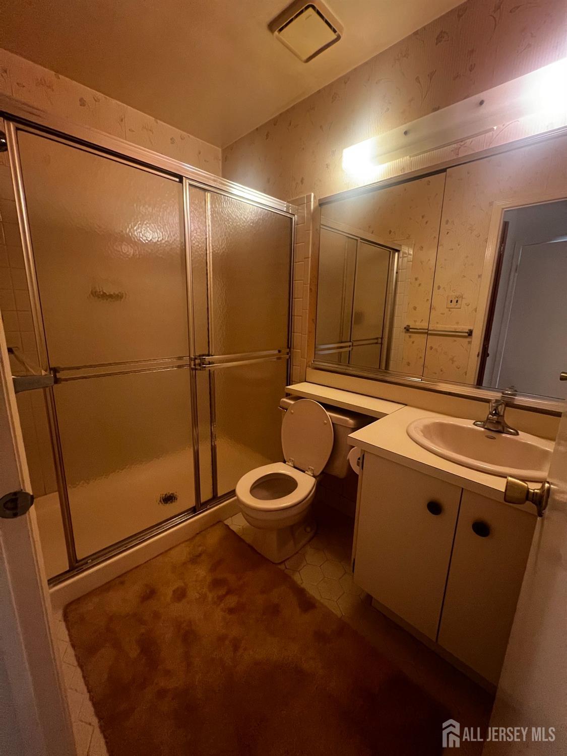 143 Archery Court Old Bridge, NJ 08857 - Photo 21 of 29 a room with a sink and a refrigerator