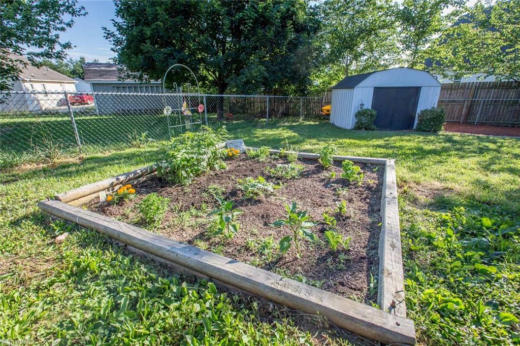 1653 Quillmark Road Winston-Salem, NC 27127 - Photo 18 of 28 Gallery Image 18