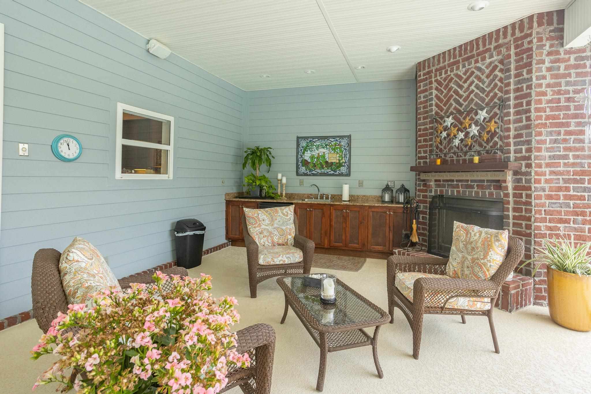 1259 Soaring Boulevard Cantonment, FL 32533 - Photo 5 of 49