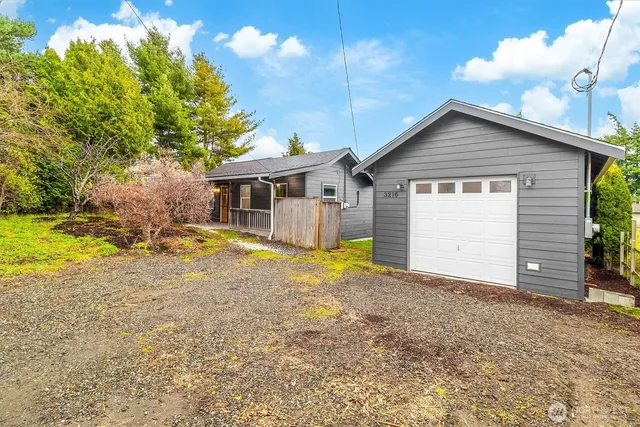 $625,000 | 3216 Bennett Drive, Bellingham, WA 98225
