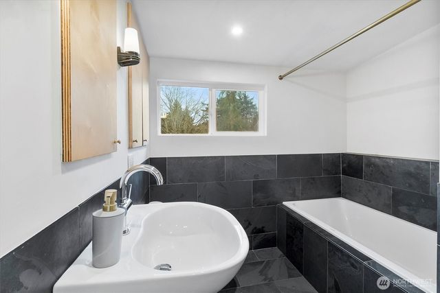 $609,000 | 3216 Bennett Drive, Bellingham, WA 98225