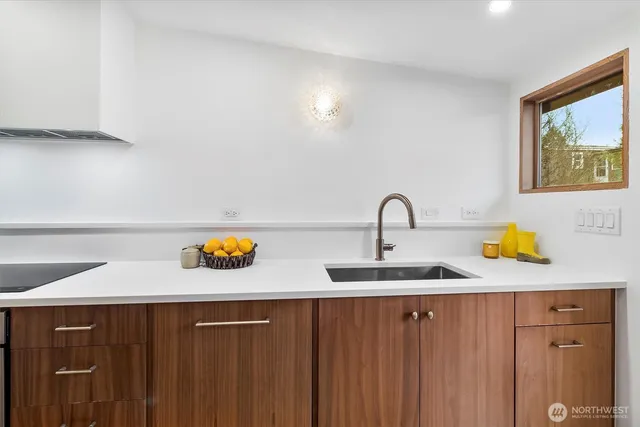 $625,000 | 3216 Bennett Drive, Bellingham, WA 98225