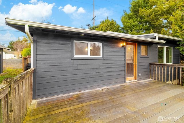 $609,000 | 3216 Bennett Drive, Bellingham, WA 98225