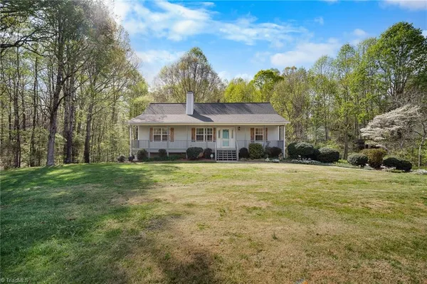 $325,000 | 7598 Hampton Road, Clemmons, NC 27012