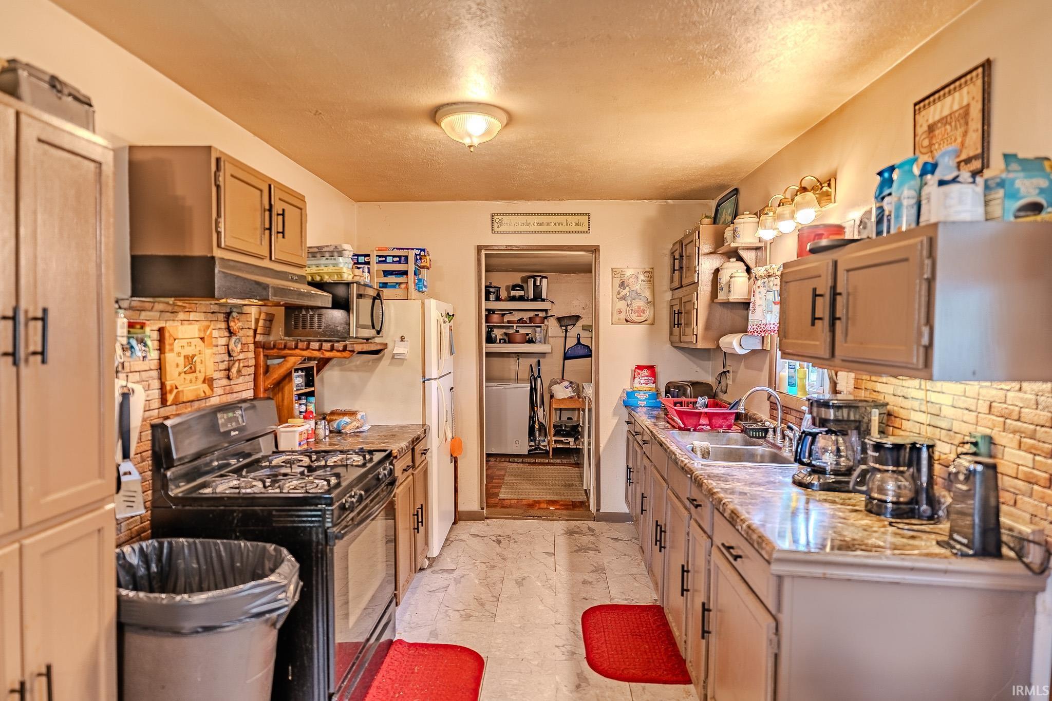 2118 West Tower Road Williamsport, IN 47993 - Photo 8 of 32