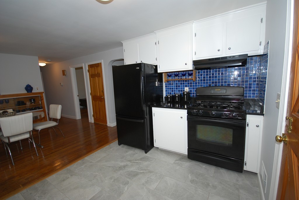 24 Dorset Road Holliston, MA 01746 - Photo 12 of 28 Gallery Image 12