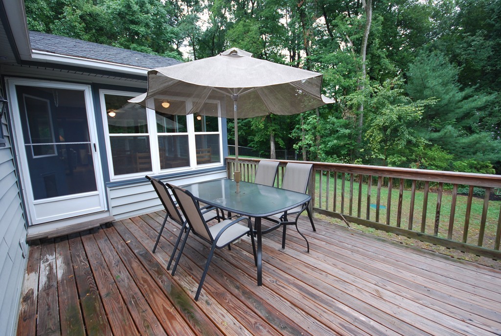 24 Dorset Road Holliston, MA 01746 - Photo 7 of 28 Gallery Image 7