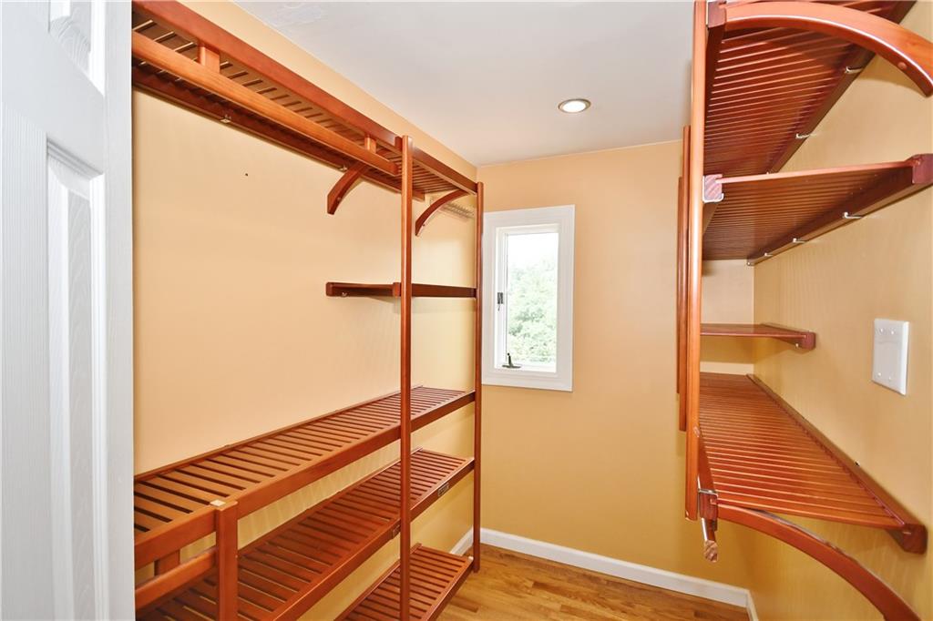 917 Old Hickory Road Pittsburgh, PA 15243 - Photo 15 of 25 Gallery Image 15