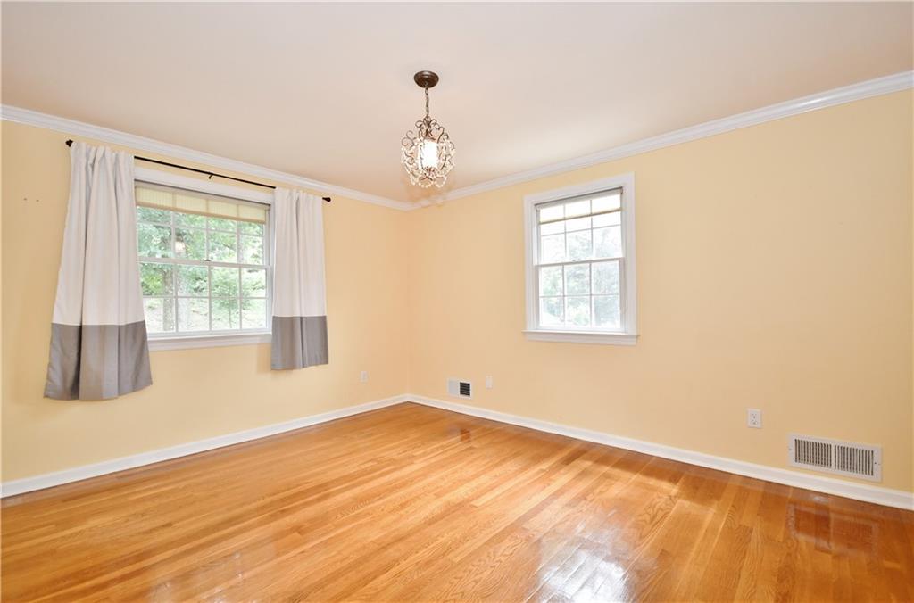 917 Old Hickory Road Pittsburgh, PA 15243 - Photo 17 of 25 Gallery Image 17