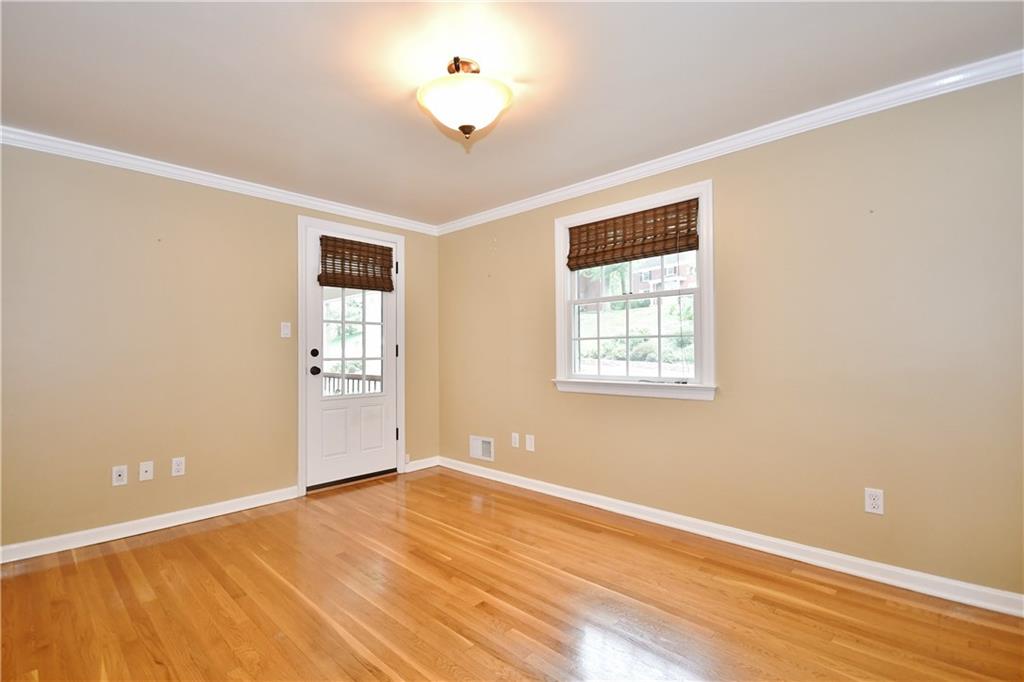 917 Old Hickory Road Pittsburgh, PA 15243 - Photo 19 of 25 Gallery Image 19