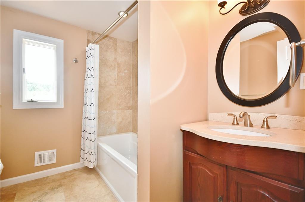 917 Old Hickory Road Pittsburgh, PA 15243 - Photo 21 of 25 Gallery Image 21