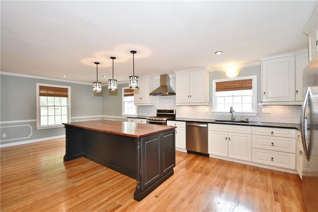 917 Old Hickory Road Pittsburgh, PA 15243 - Photo 5 of 25 Gallery Image 5
