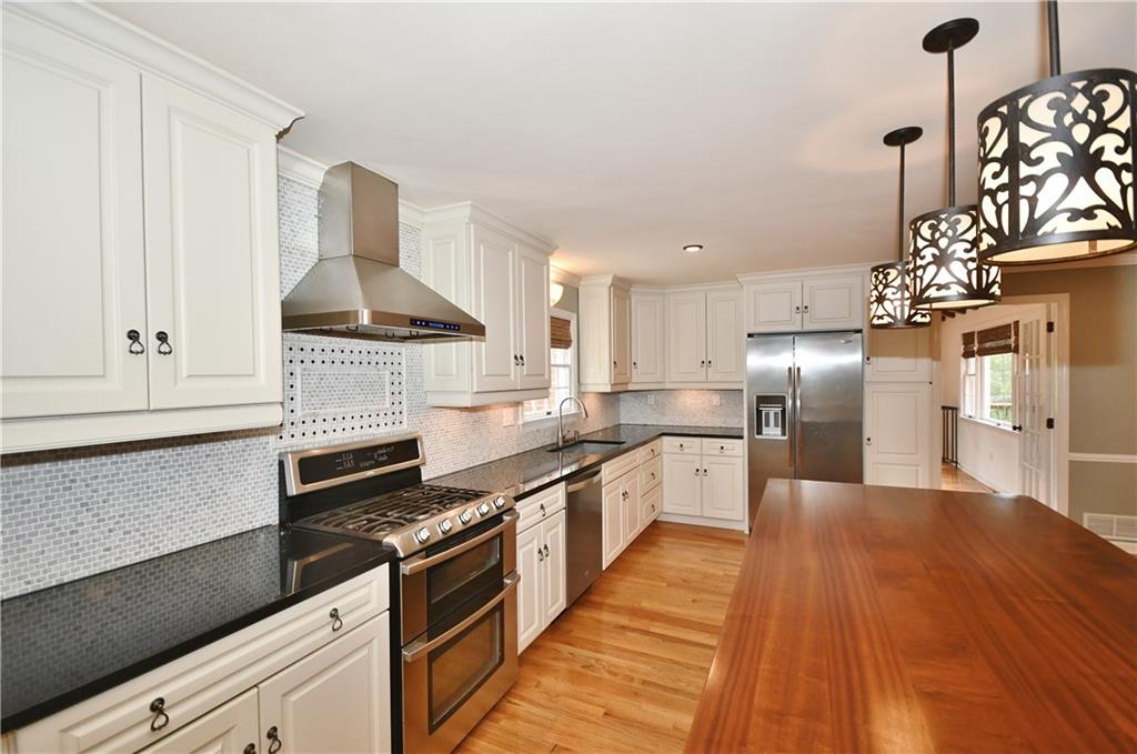 917 Old Hickory Road Pittsburgh, PA 15243 - Photo 6 of 25 Gallery Image 6
