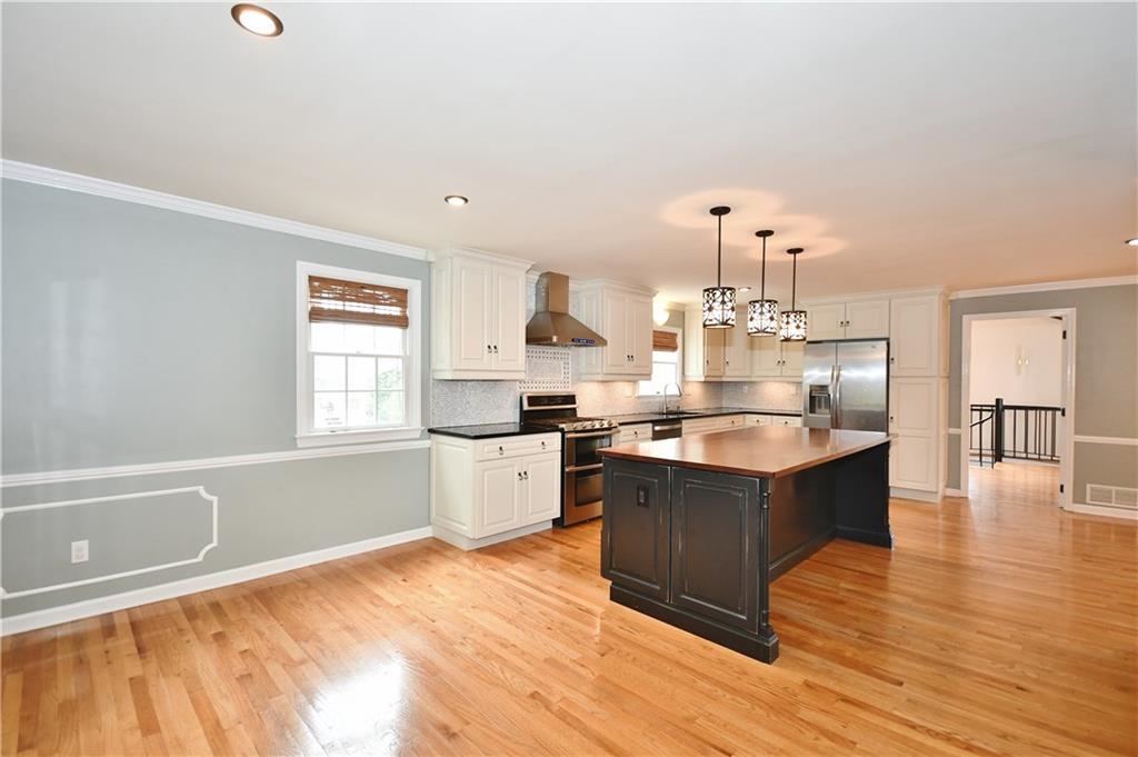 917 Old Hickory Road Pittsburgh, PA 15243 - Photo 7 of 25 Gallery Image 7