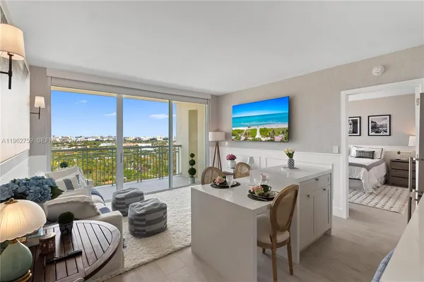$8,950 | 3350 Southwest 27th Avenue, Unit 1806, Coconut Grove, FL 33133