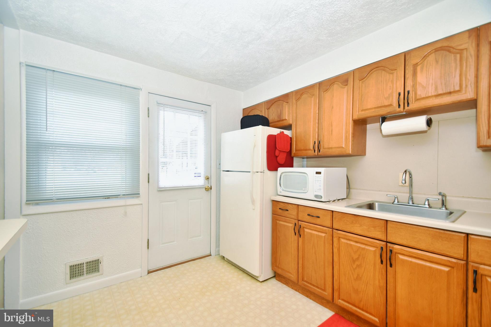 8212 North Boundary Road Baltimore, MD 21222 - Photo 12 of 30