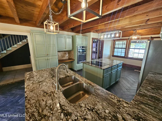 $395,000 | 4352 Pine Lake Drive, Terry, MS 39170